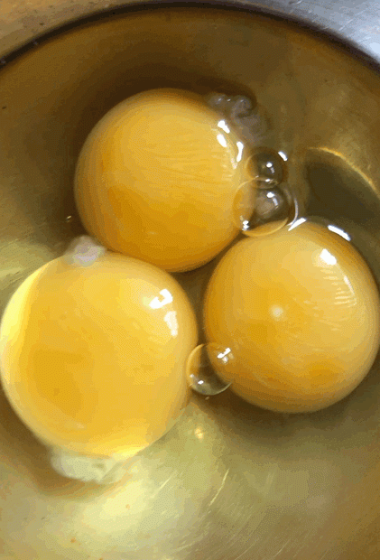 Trứng gà trong tủ lạnh - trứng lạnh